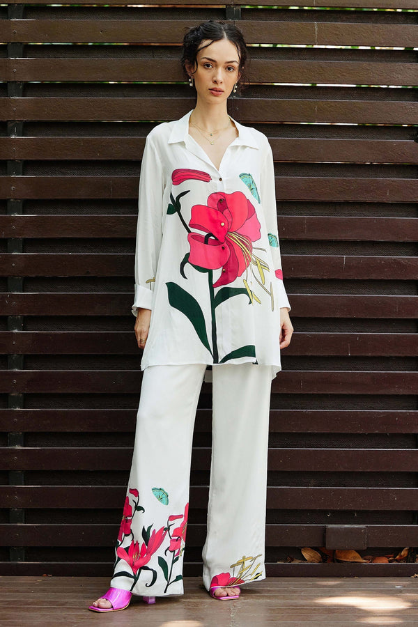 White Natural Crepe Printed Floral Collared Repose Shirt With Pant